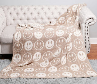 Smile Patterned Reversible Blanket