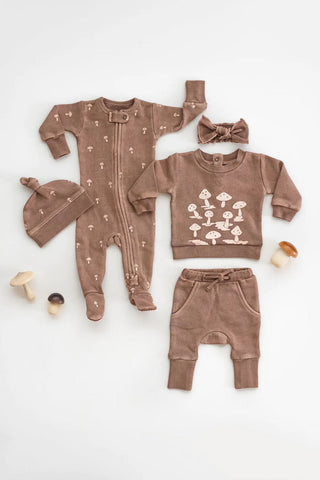 Organic Cozy Graphic Sweatshirt & Jogger Set in Umber Mushroom