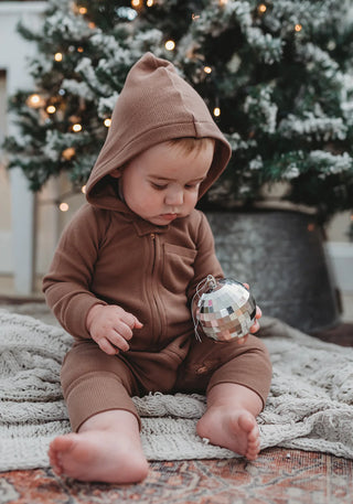 Organic Thermal 2-Way Zipper Romper in Cocoa