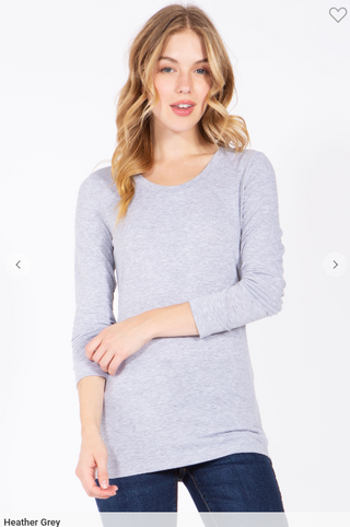 Round neck long sleeve T-shirt